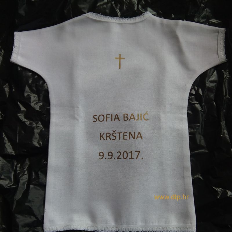 krsna_kosuljica_s_tiskom_ime_i_datum_djeteta_02 010-1-2 Krsna košuljica s tiskom (ime, datum) - Slika 1