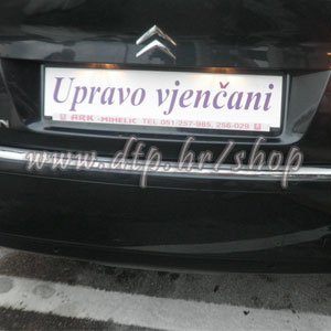 007022 Tablica za auto